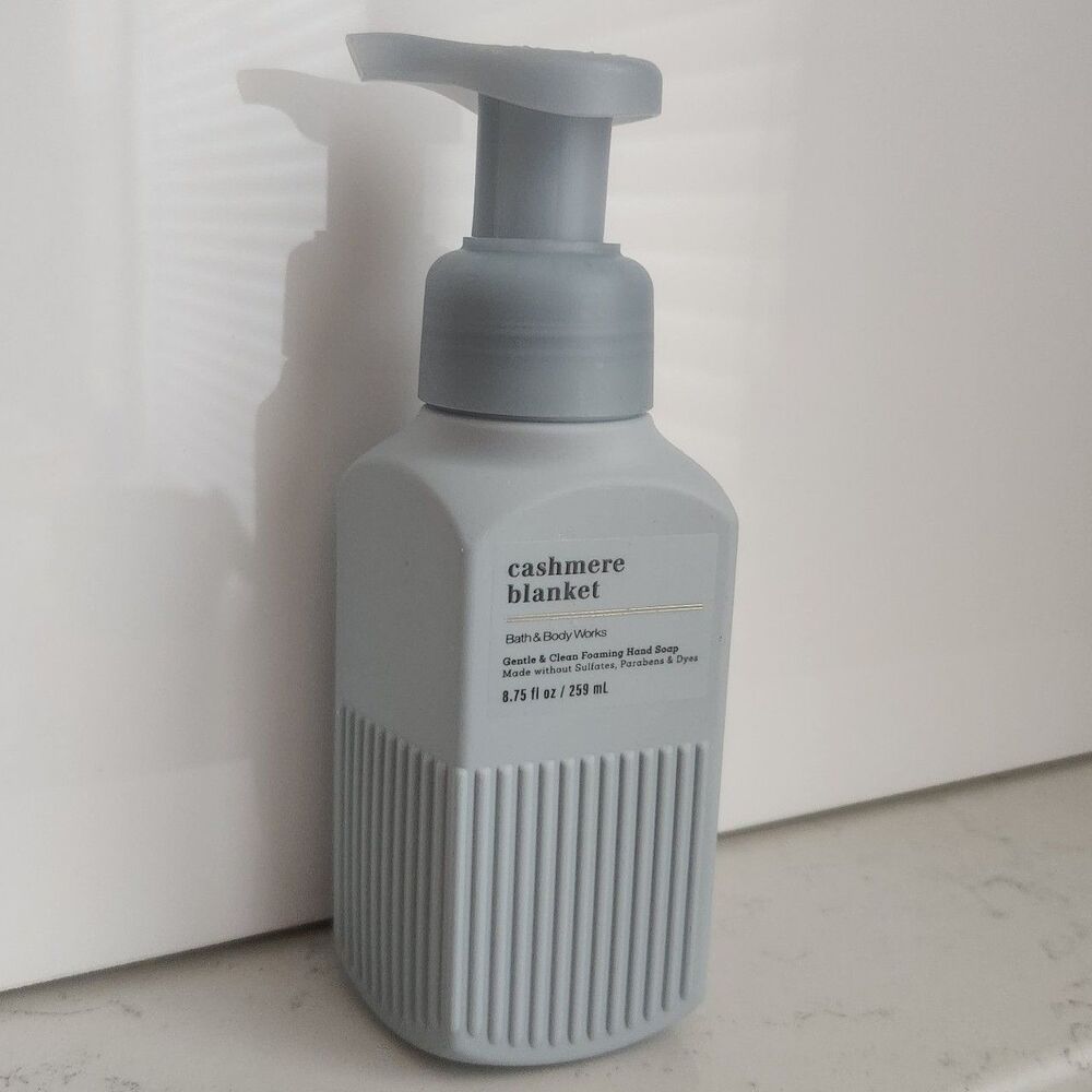Bath & Body Works New Fall 2026 Cashmere Blanket Foaming Hand Soap 8.75FL Oz.